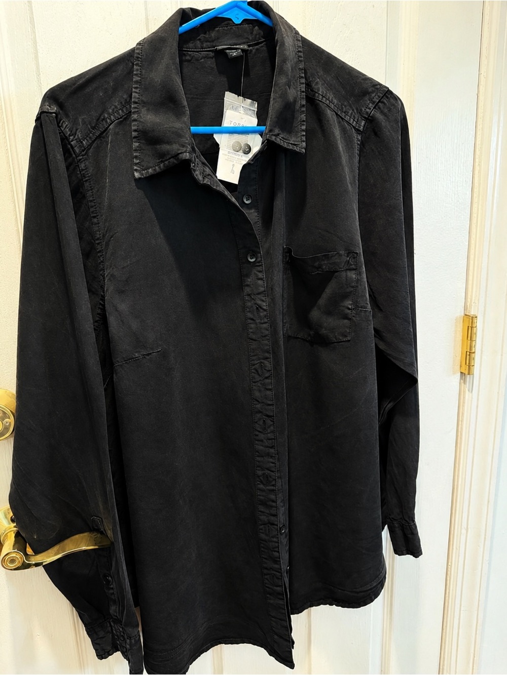 Torrid tencel washed Black Button-Up Shirt - Classic Long Sleeve- NWT